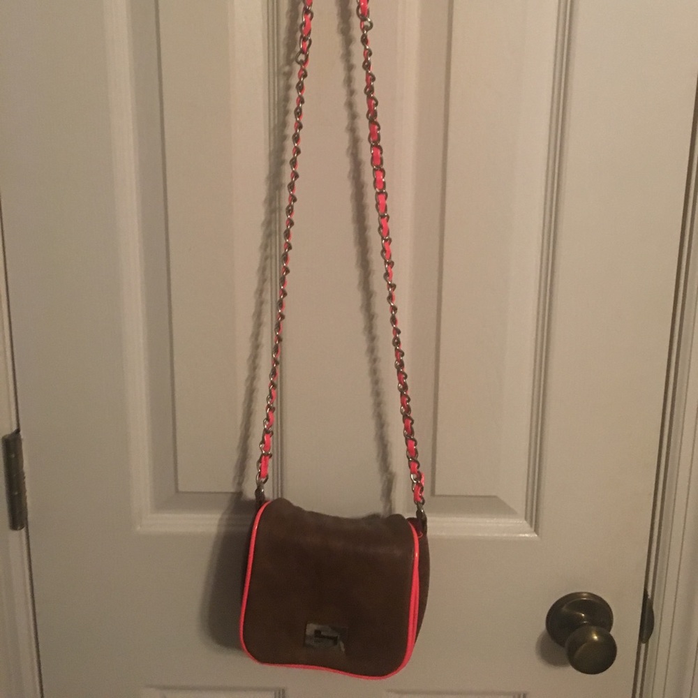 Cross body purse